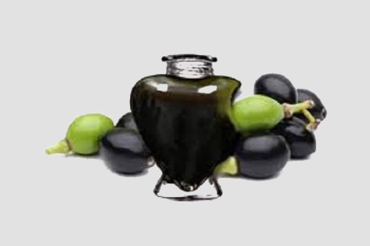Laurel Berry Oil